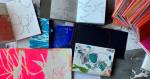 Bücher mit bunten Umschägen © Christine Fluhrer