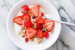 Zerealien mit Erdbeeren in Schüssel © Pixabay