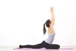 Frau in Yoga-Position Taube © pixabay