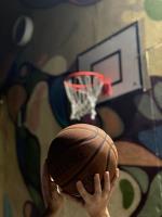 Basketball und Basketballkorb © Pixabay