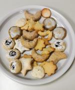 verschiedene Weihnachtsplätzchen auf Teller © S. Polziehn