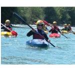 Gruppe paddelt im Kajak © Kanuclub