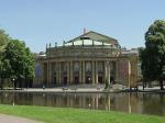 Blick auf den Eckensee mit Opernhaus © gemeinfrei